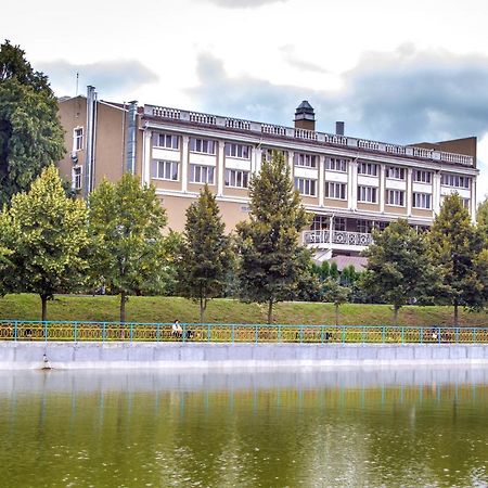 Orly Park-Hotel Kyiv Exterior photo