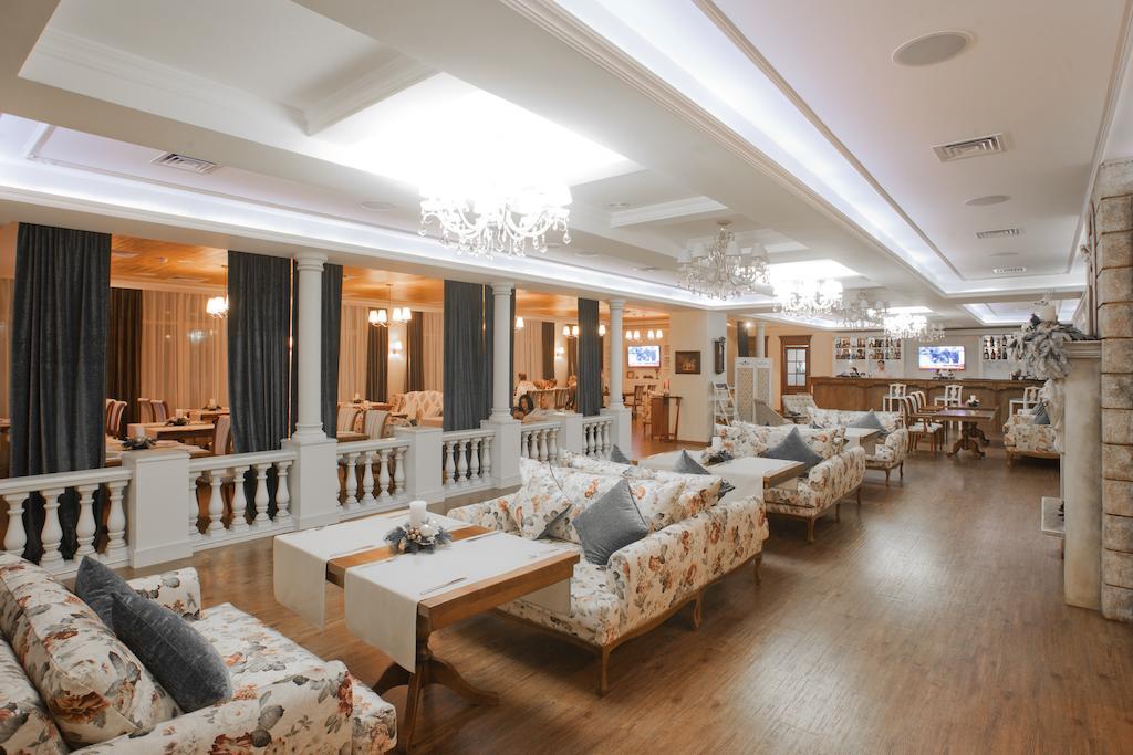 Orly Park-Hotel Kyiv Exterior photo