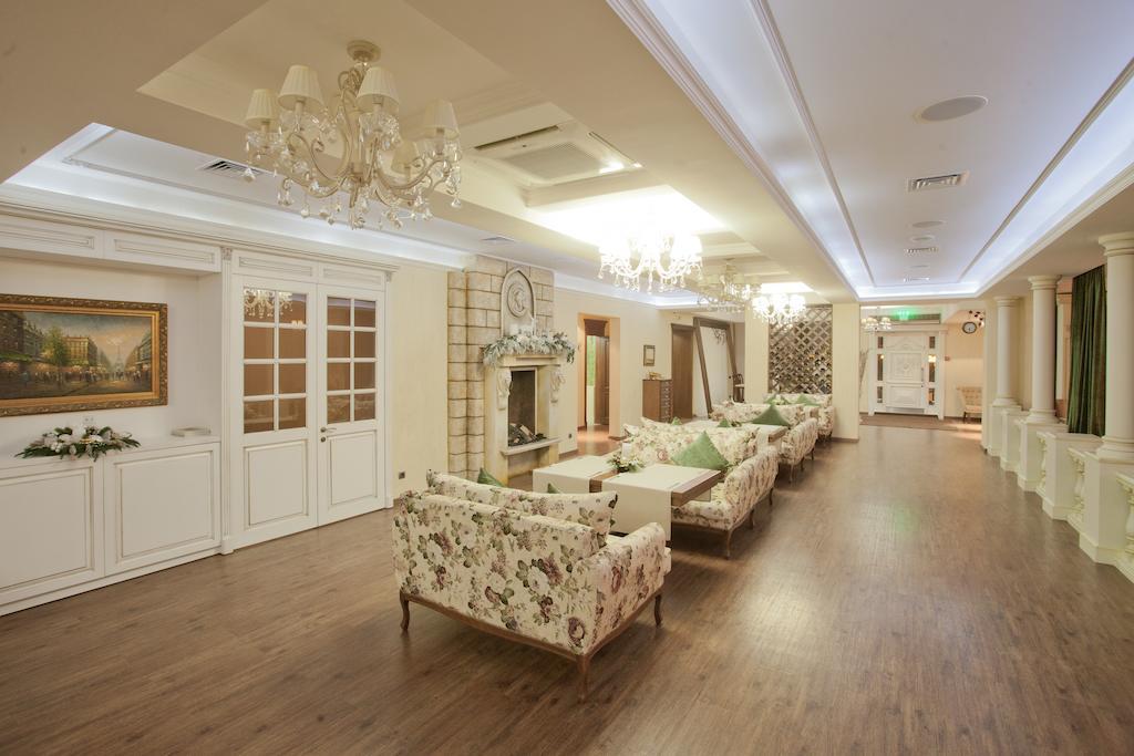 Orly Park-Hotel Kyiv Exterior photo