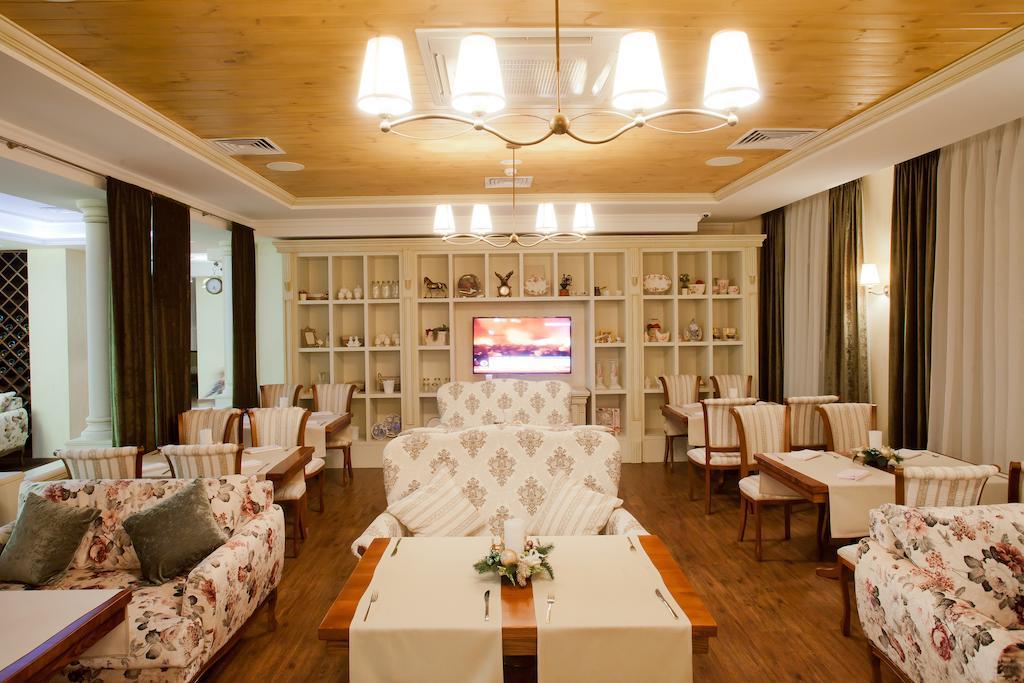 Orly Park-Hotel Kyiv Exterior photo