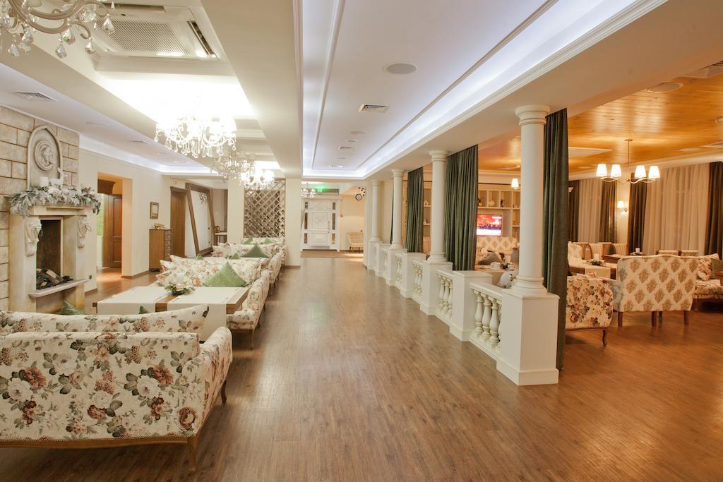 Orly Park-Hotel Kyiv Exterior photo