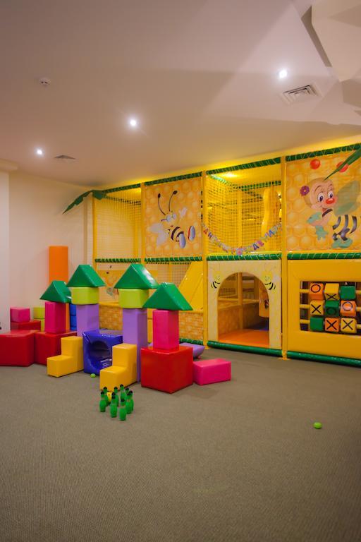 Orly Park-Hotel Kyiv Exterior photo
